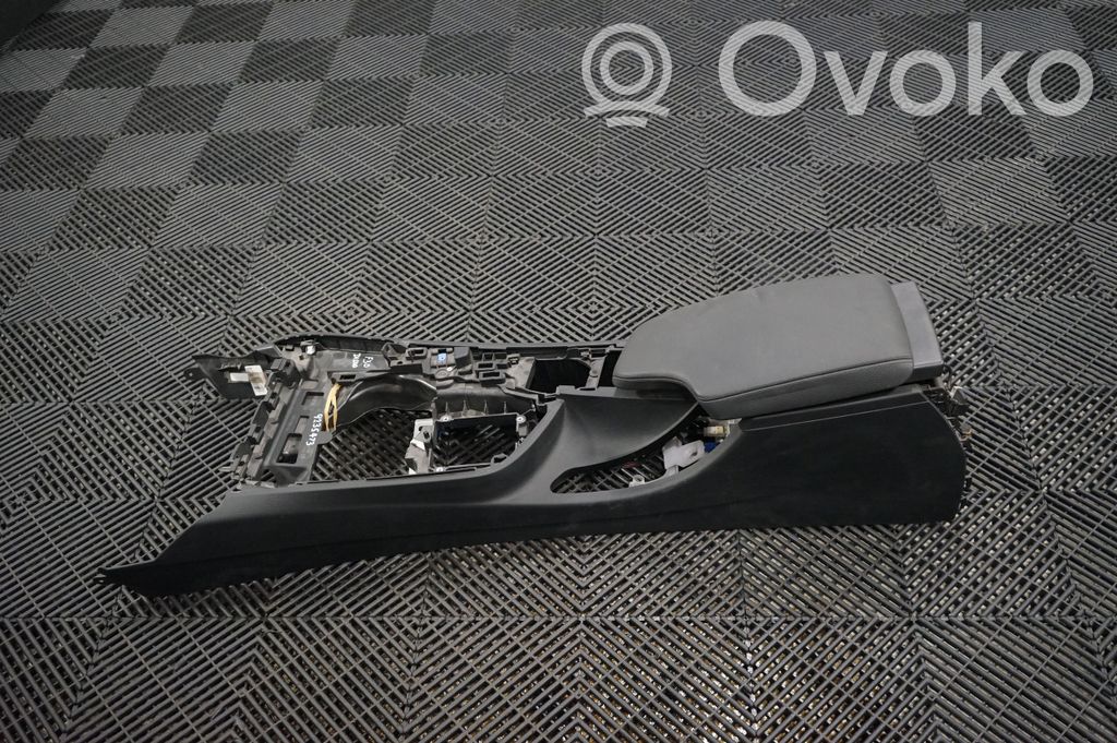 Center console (2)