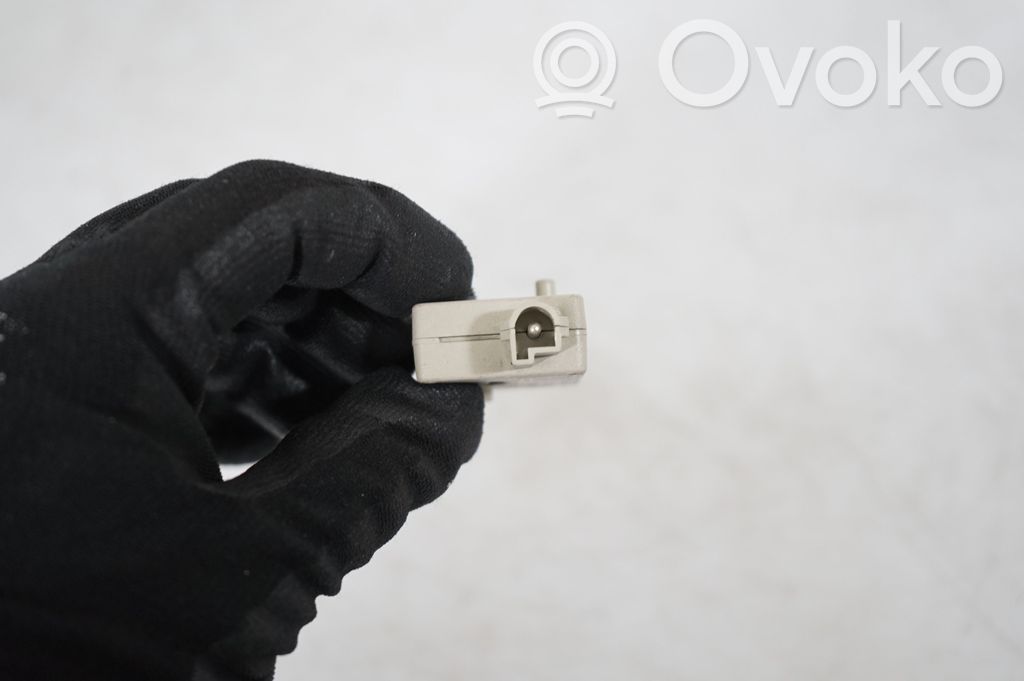 Aerial antenna amplifier (7)