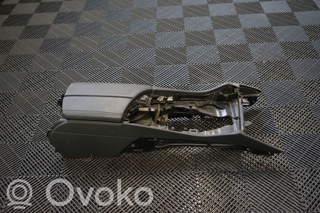 Center console (4)