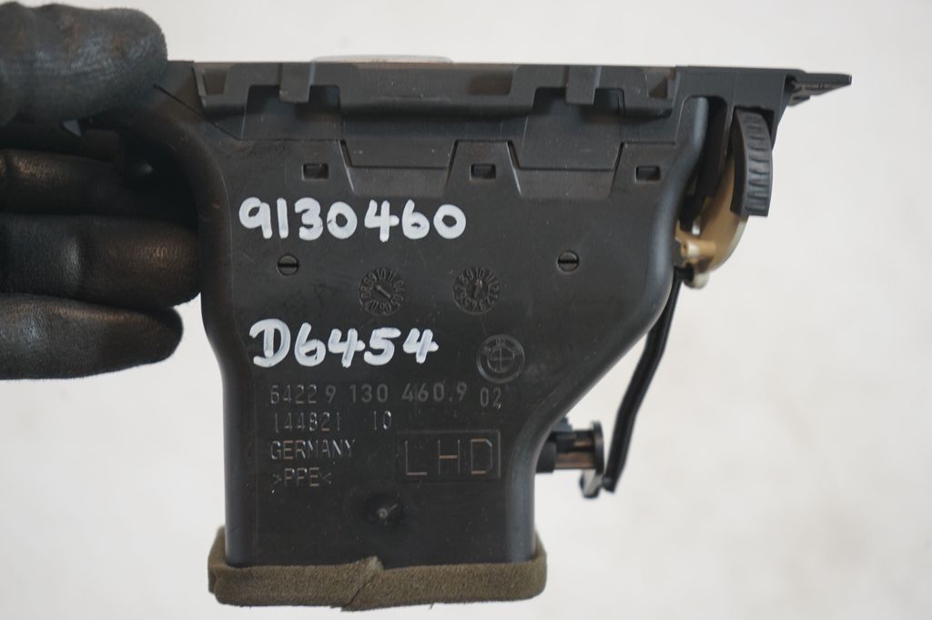 Dashboard side air vent grill/cover trim (8)