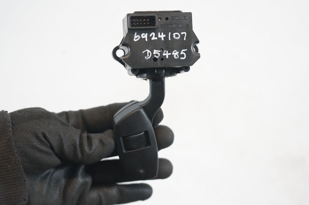 Wiper control stalk (8)