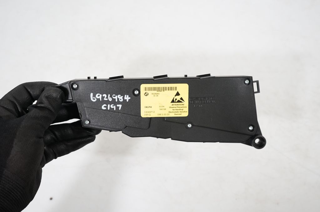 Seat control switch (10)