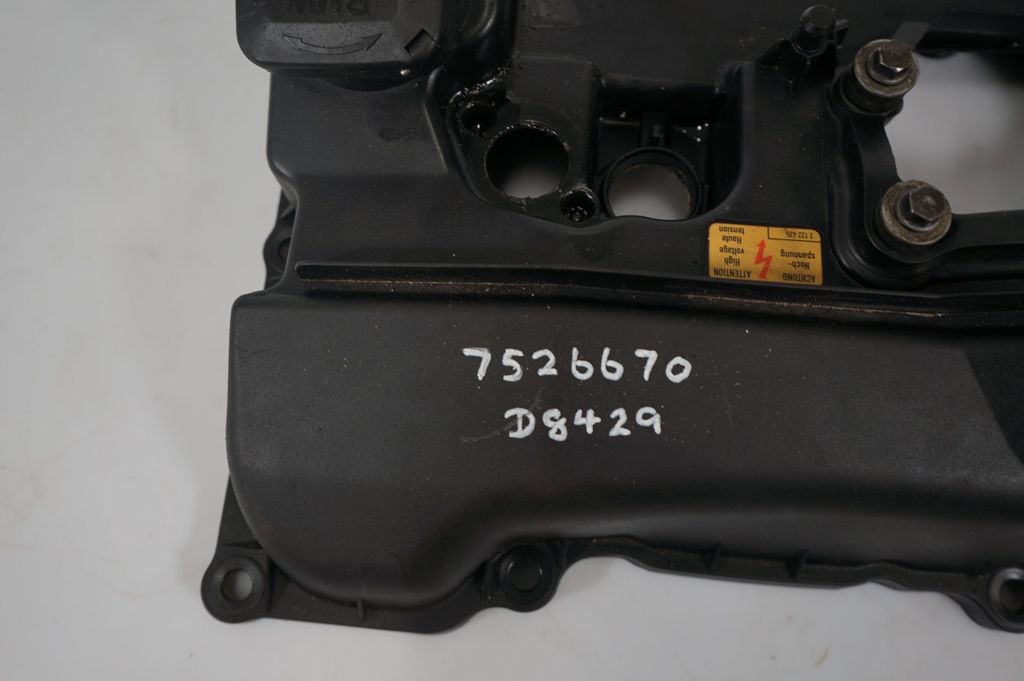 Rocker cam cover (9)