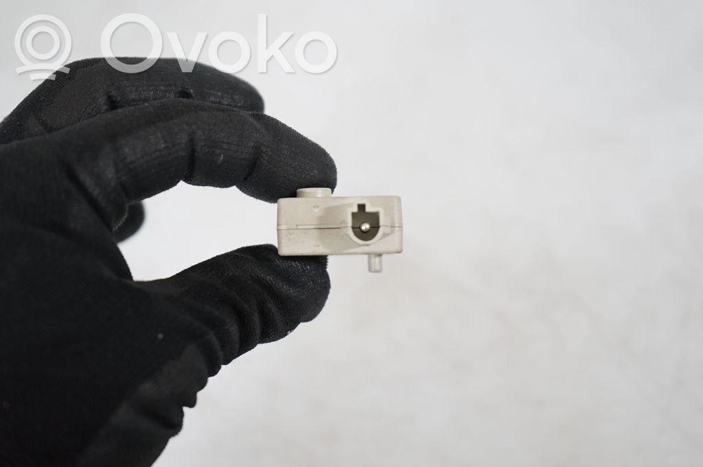 Aerial antenna amplifier (8)