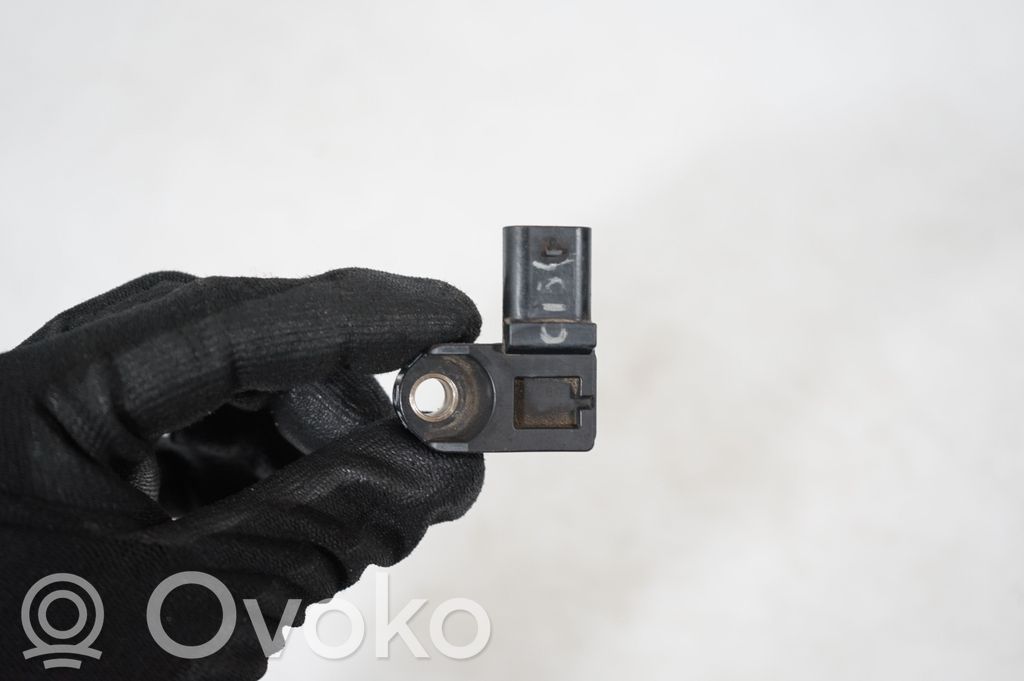 Air pressure sensor (7)
