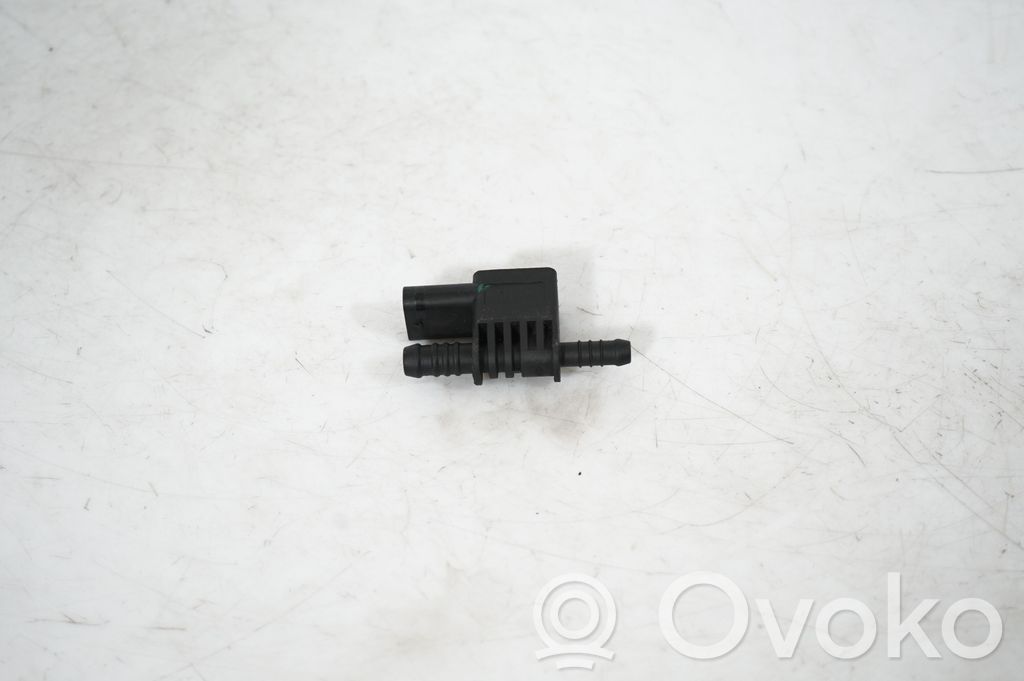 Fuel pressure sensor (5)