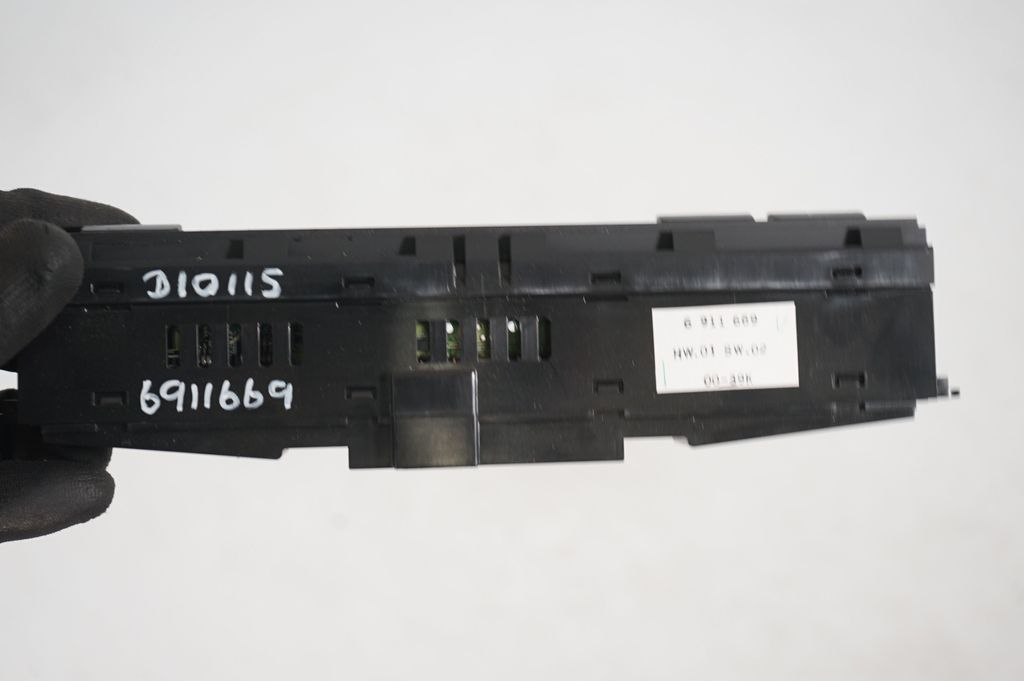 Seat heating switch (8)