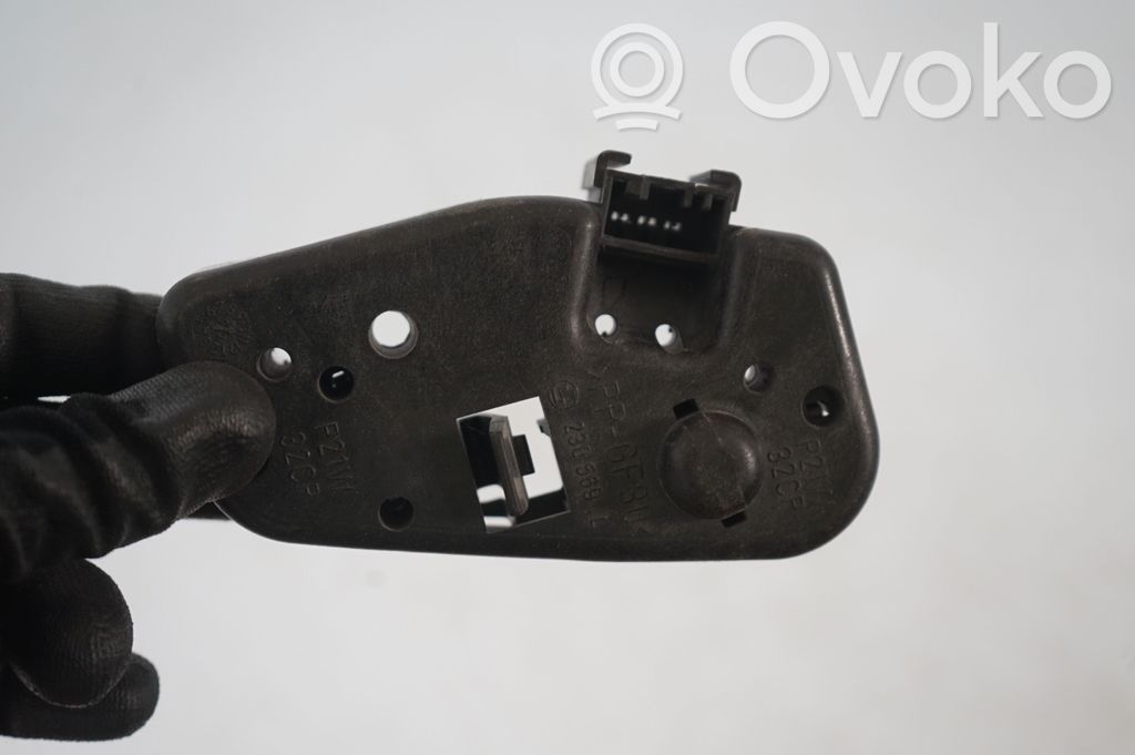 Tail light bulb cover holder (7)