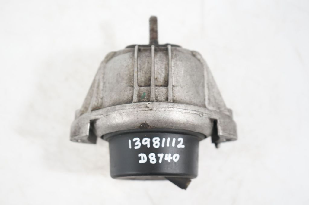 Engine mount bracket (8)