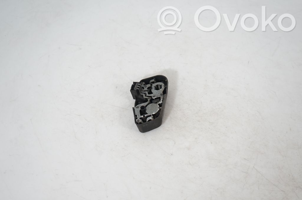 Tail light bulb cover holder (2)