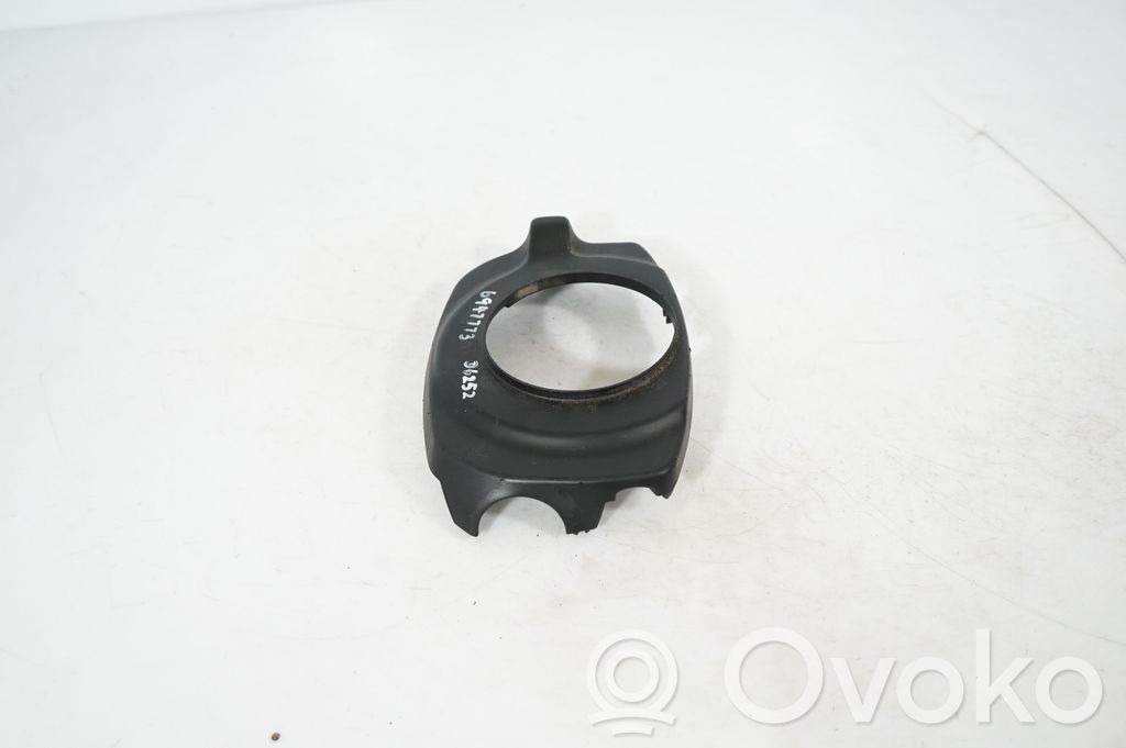 Steering wheel column trim (2)