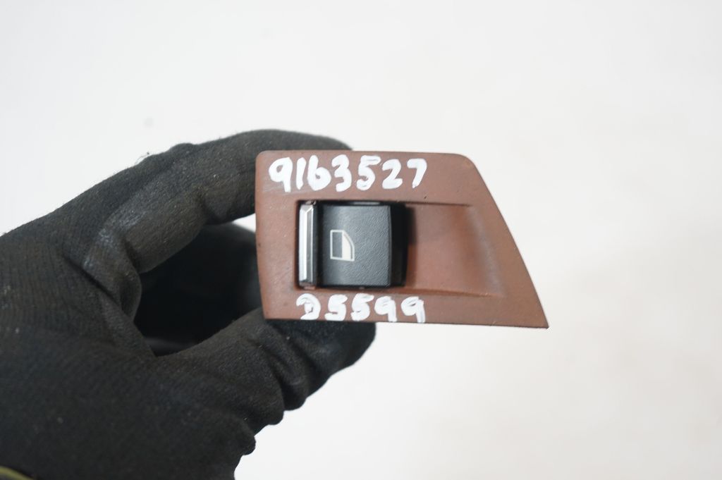 Electric window control switch (7)