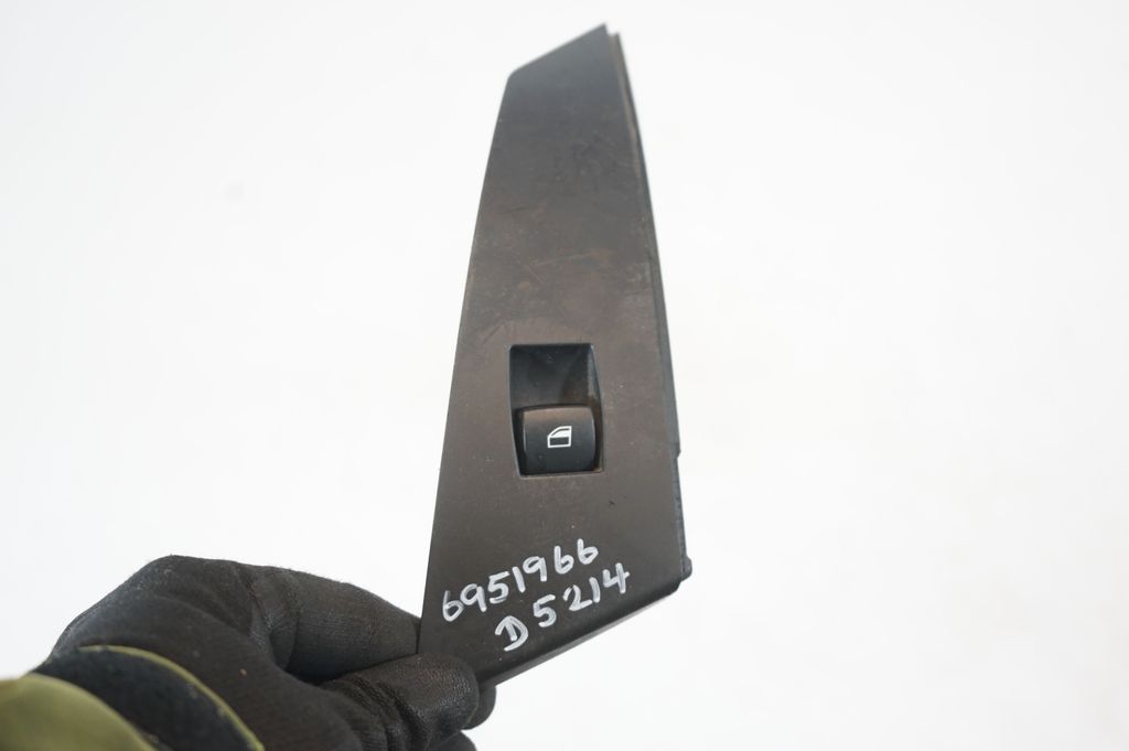 Electric window control switch (7)