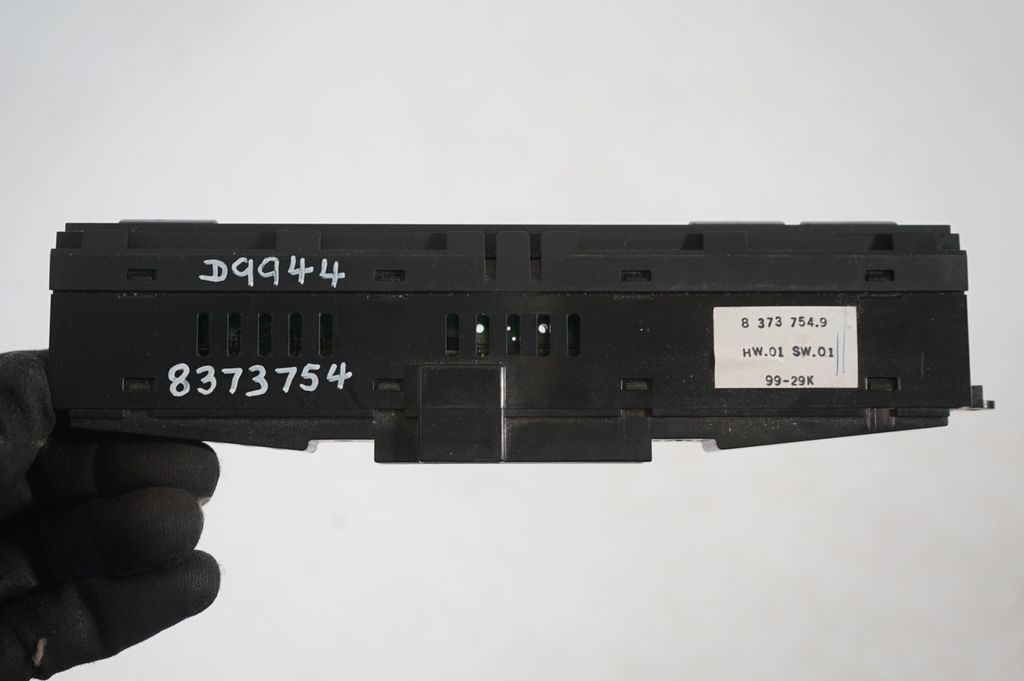 Seat heating switch (8)