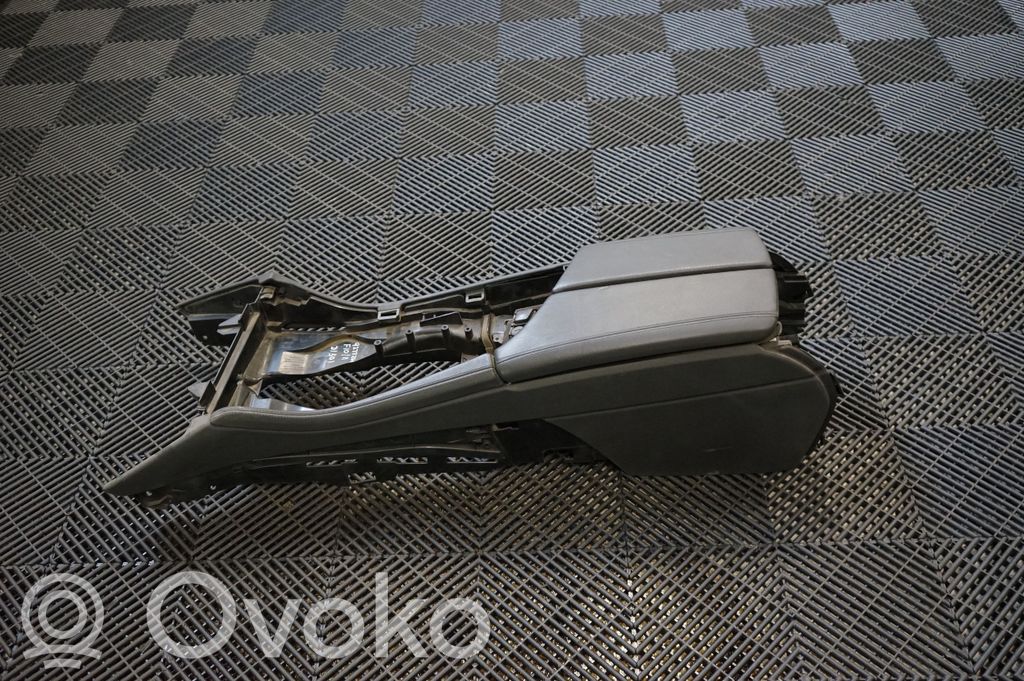 Center console (2)