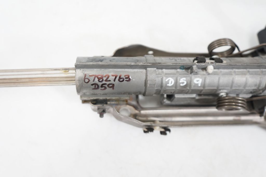 Steering wheel axle set (10)