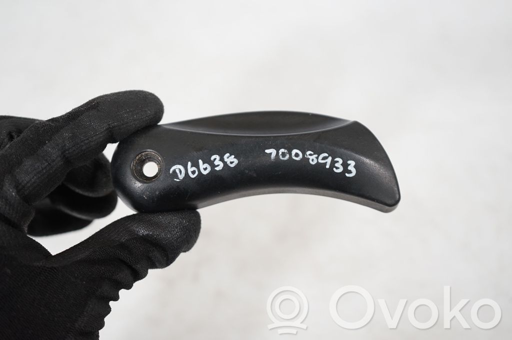 Engine bonnet (hood) release handle (7)