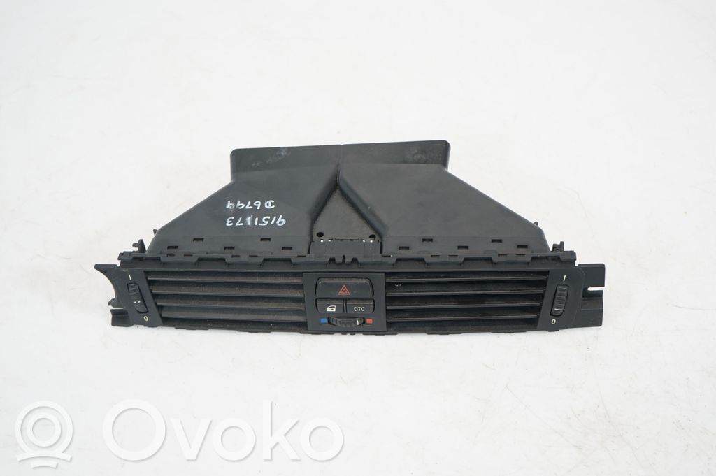 Dash center air vent grill