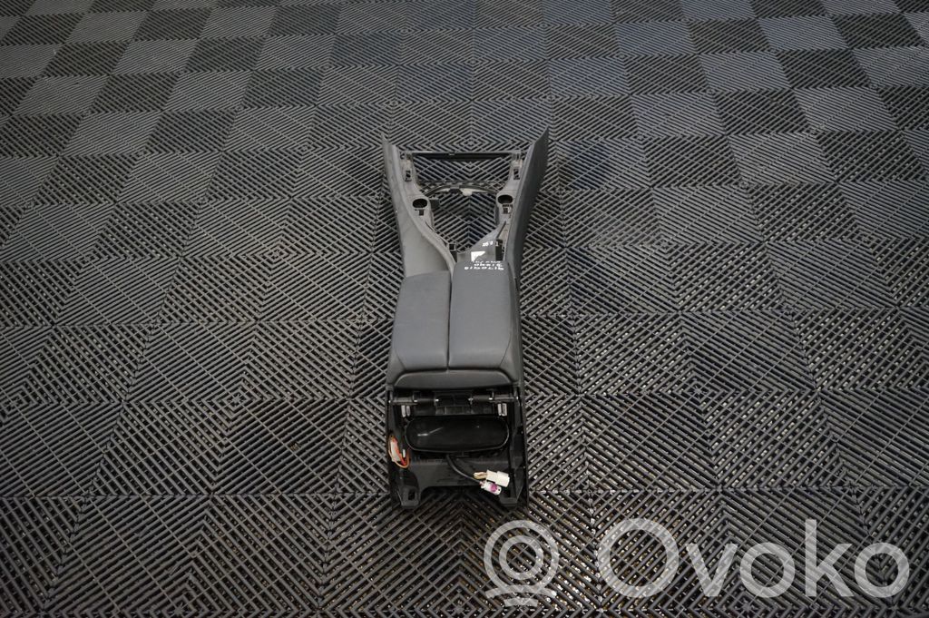 Center console (3)