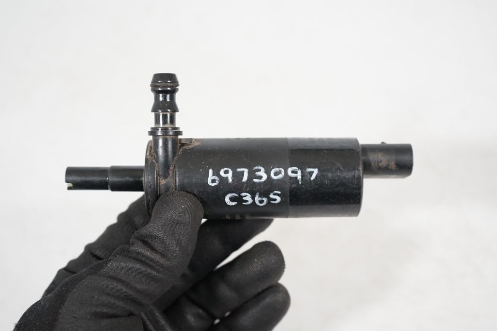 Headlight washer pump (7)