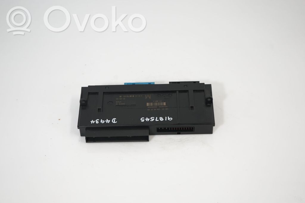 Comfort/convenience module (3)