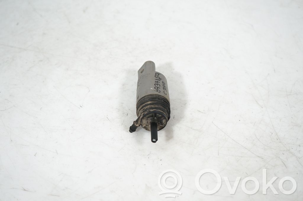 Windscreen/windshield washer pump (4)