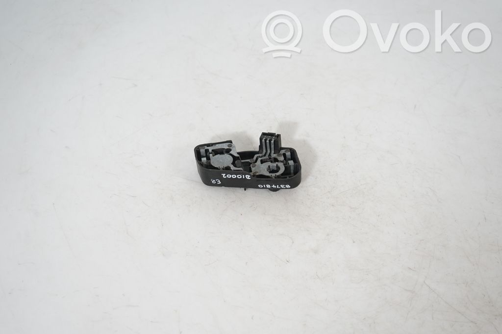 Tail light bulb cover holder (3)