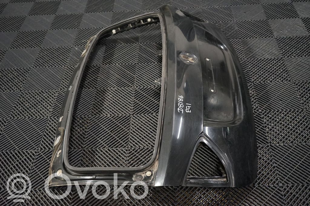Tailgate/trunk/boot lid (4)