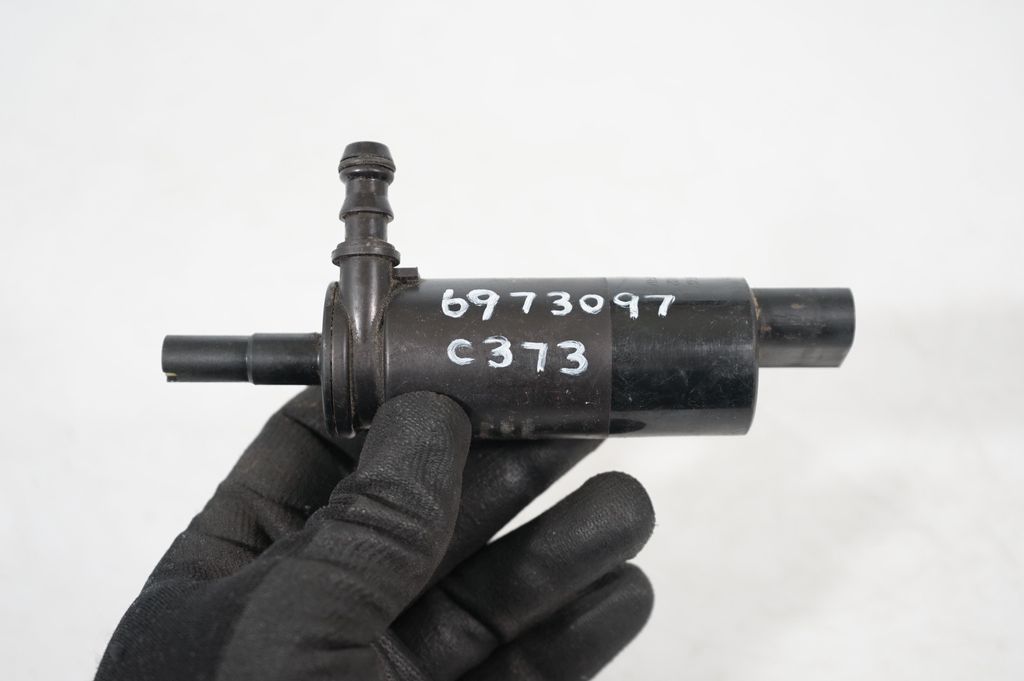 Headlight washer pump (9)