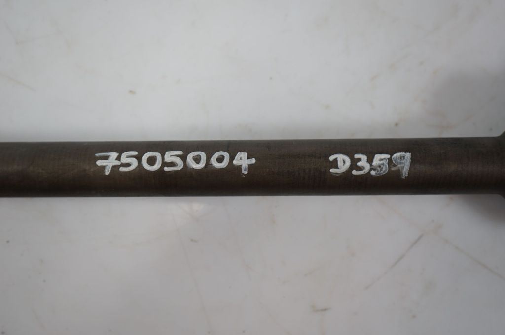 Front driveshaft (6)