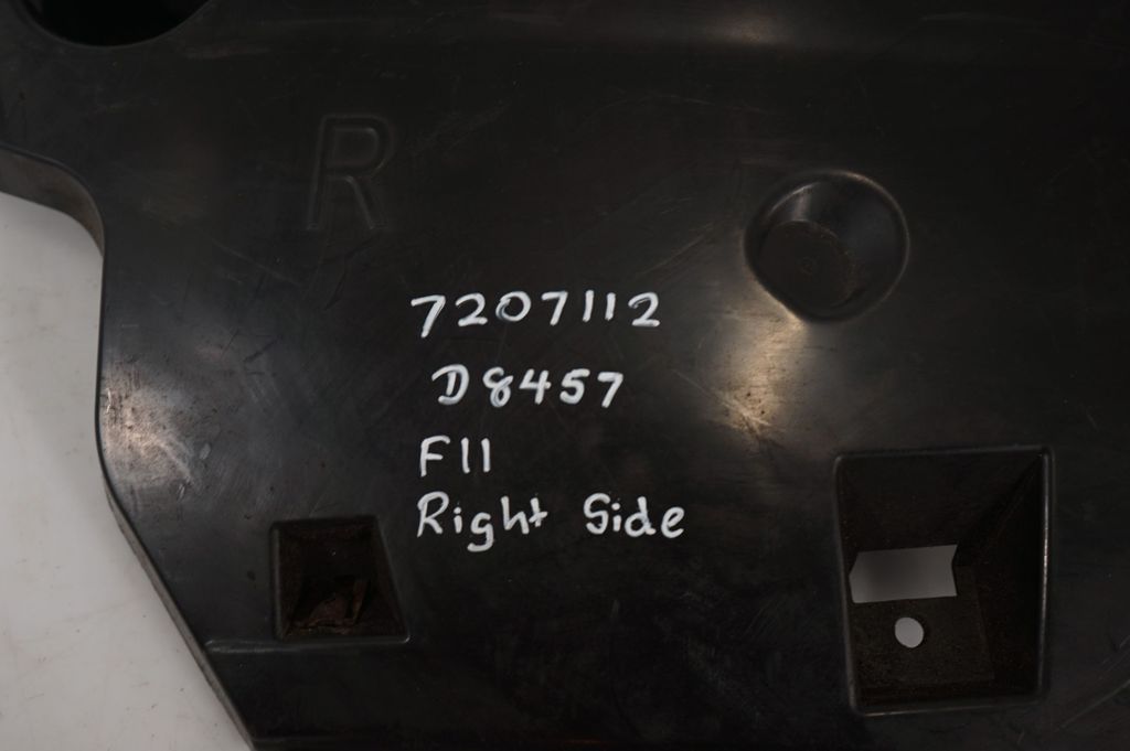 Rear bumper mounting bracket (8)