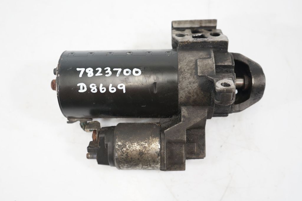 Starter motor (8)