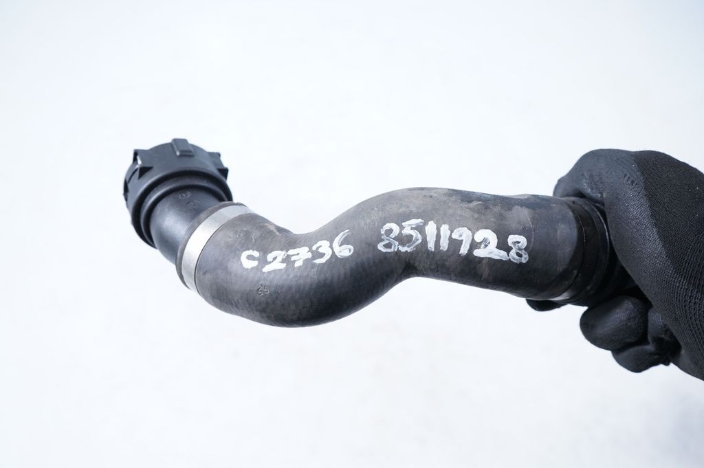 Engine coolant pipe/hose (6)