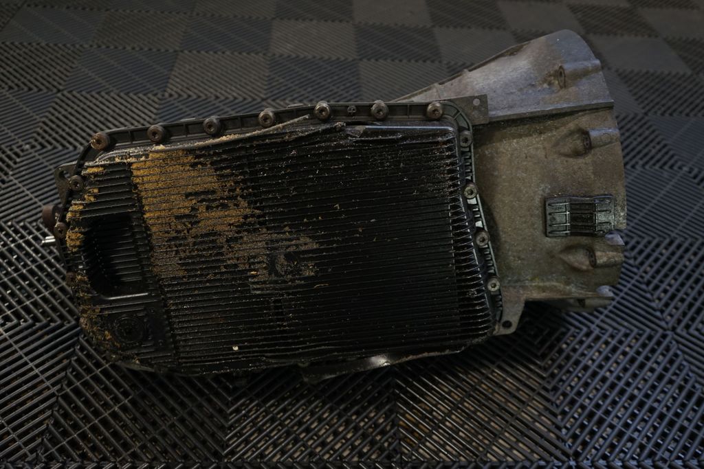 Automatic gearbox (17)