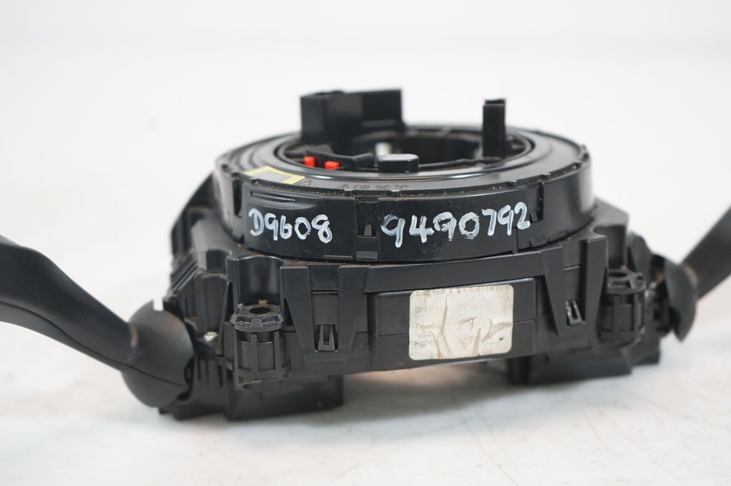 Wiper turn signal indicator stalk/switch (11)