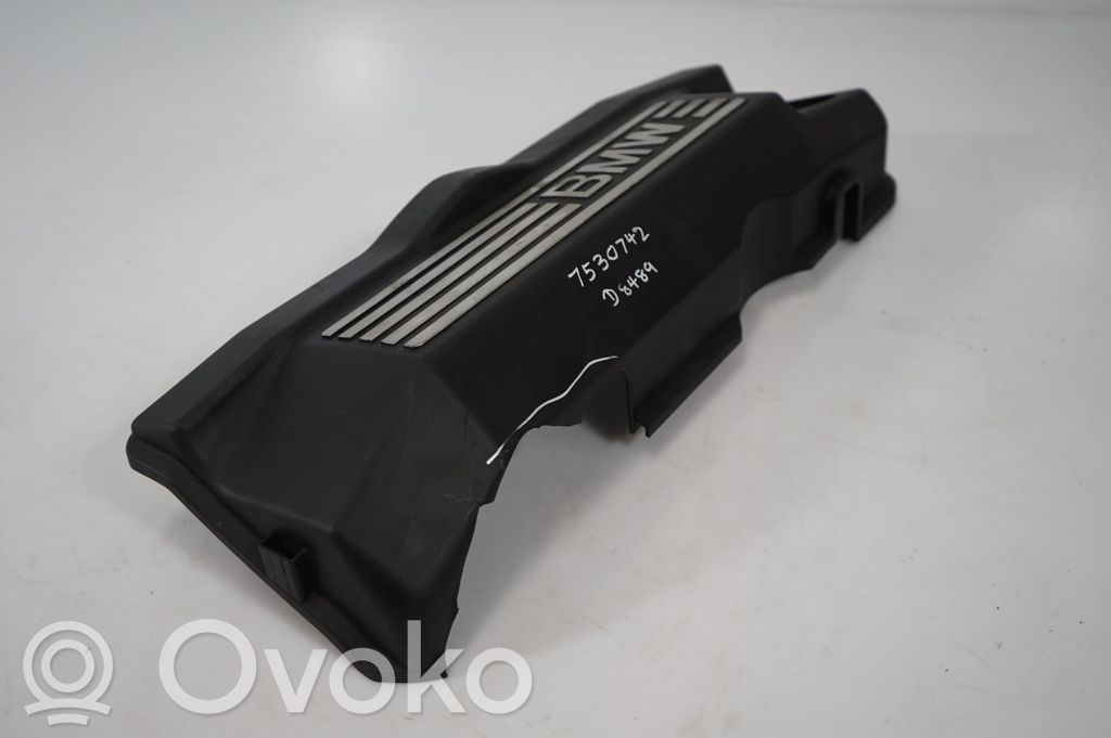 Engine cover (trim) (7)