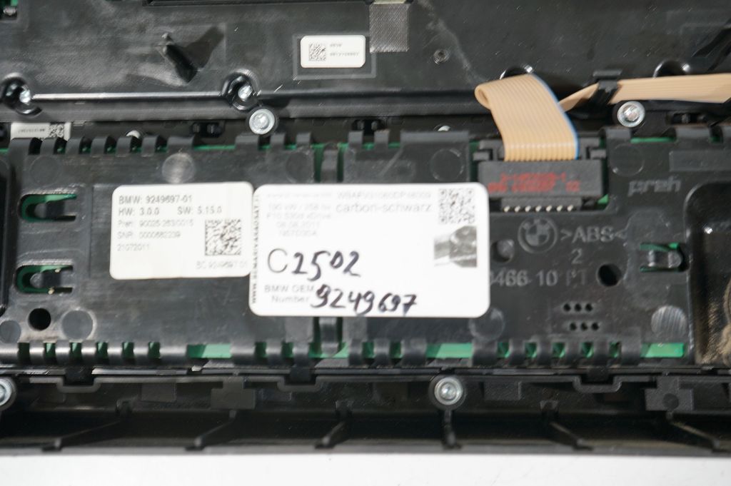 Climate control unit (9)