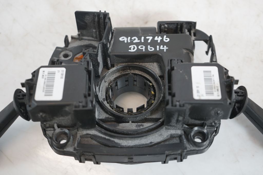 Wiper turn signal indicator stalk/switch (10)