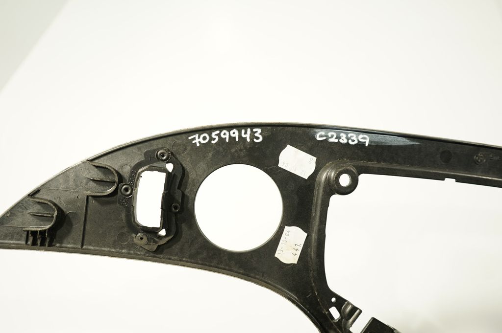 Gear shifter surround trim plastic (7)