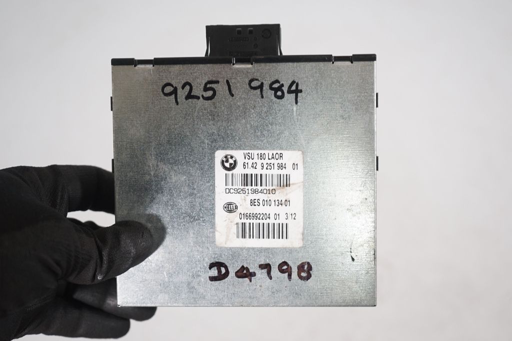 Voltage converter inverter (7)