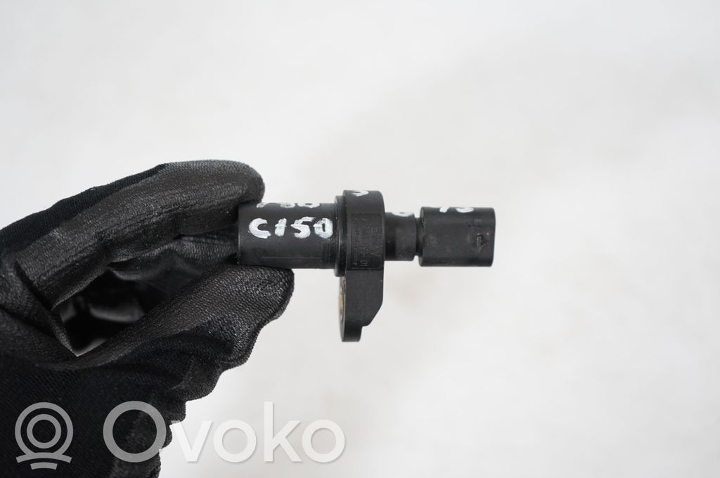 Camshaft position sensor (7)