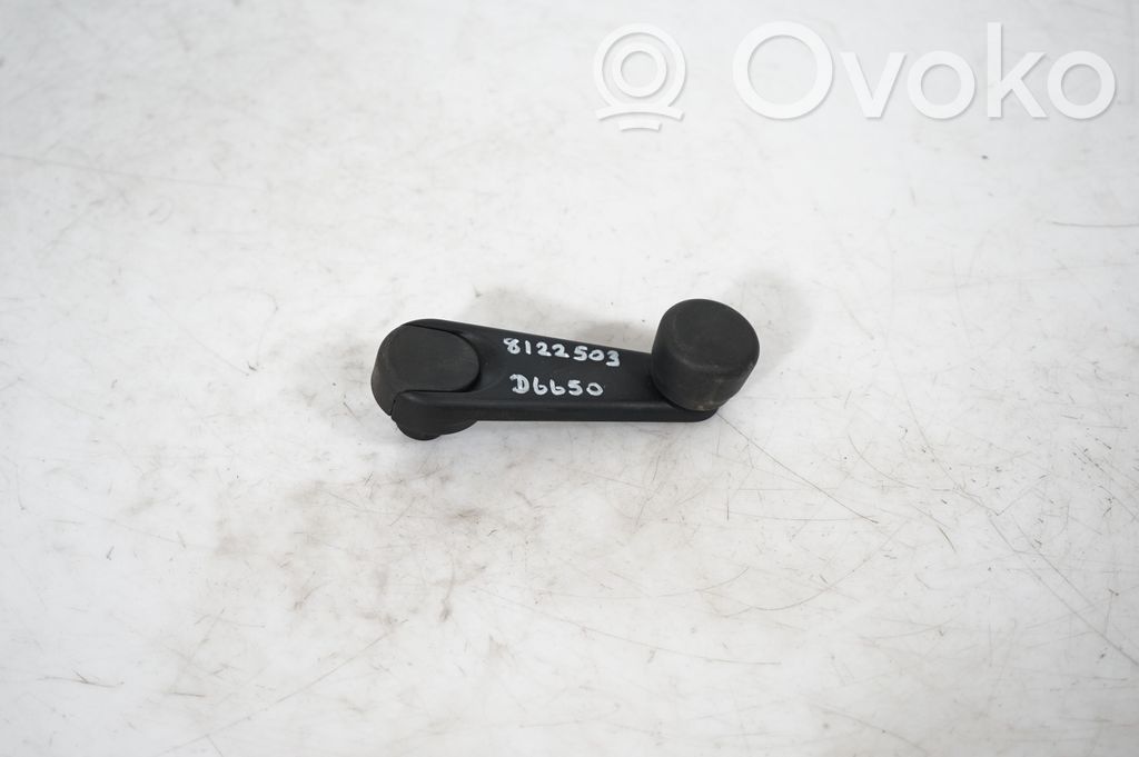 Rear door window winding handle