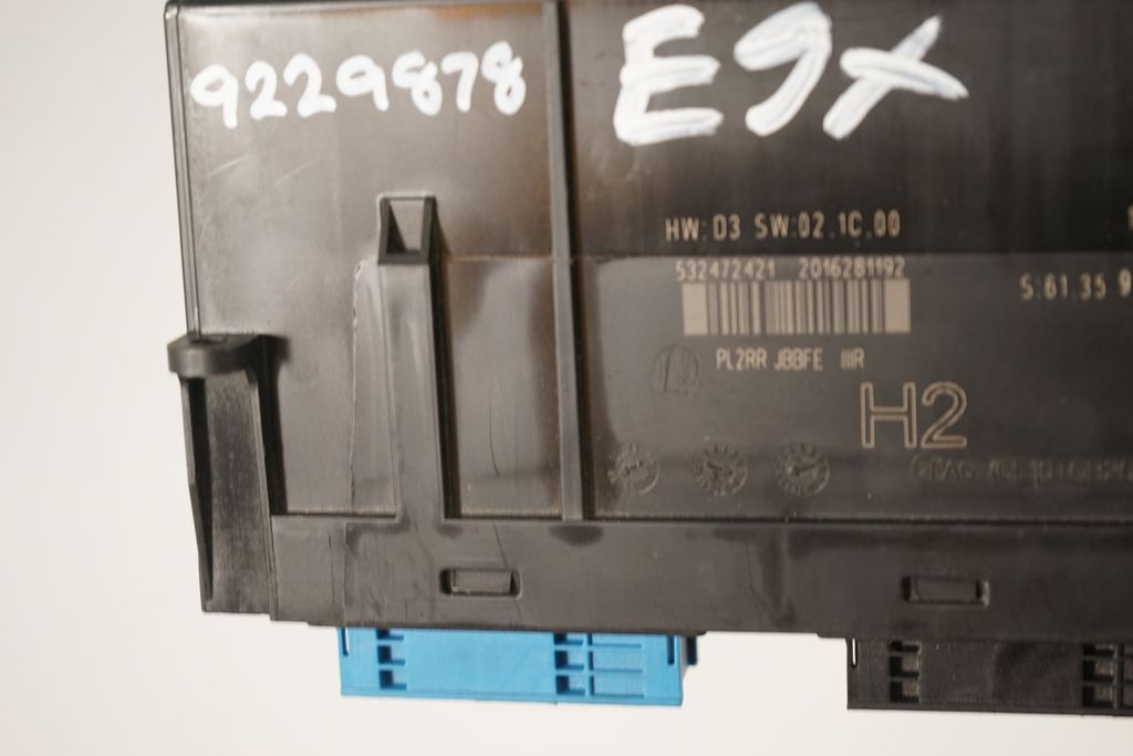 Comfort/convenience module (8)