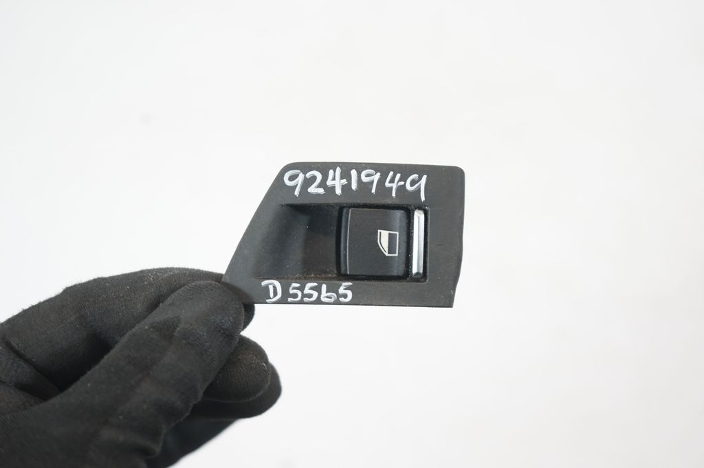 Electric window control switch (6)