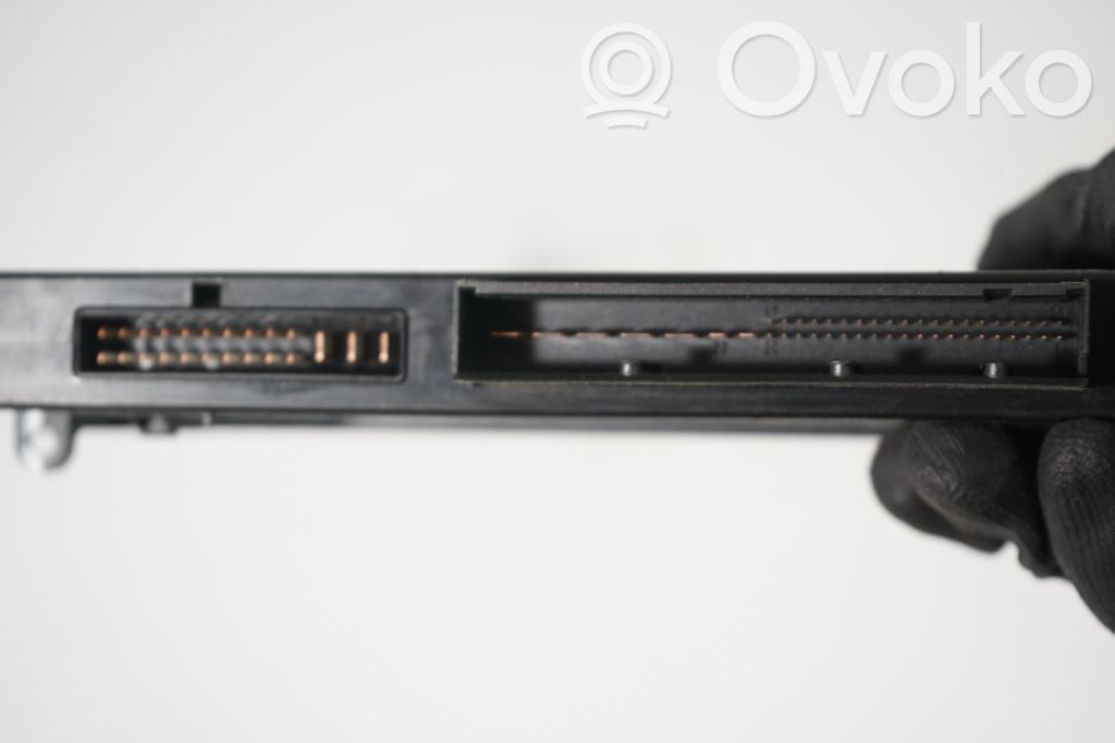 Comfort/convenience module (7)
