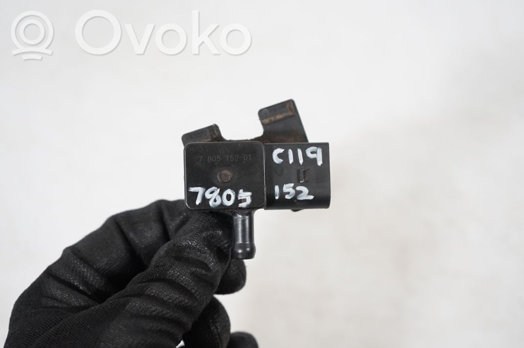 Exhaust gas pressure sensor (8)