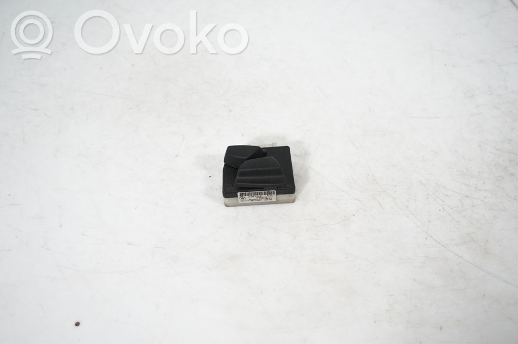 Seat control switch (3)