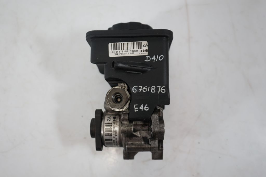 Power steering pump (10)