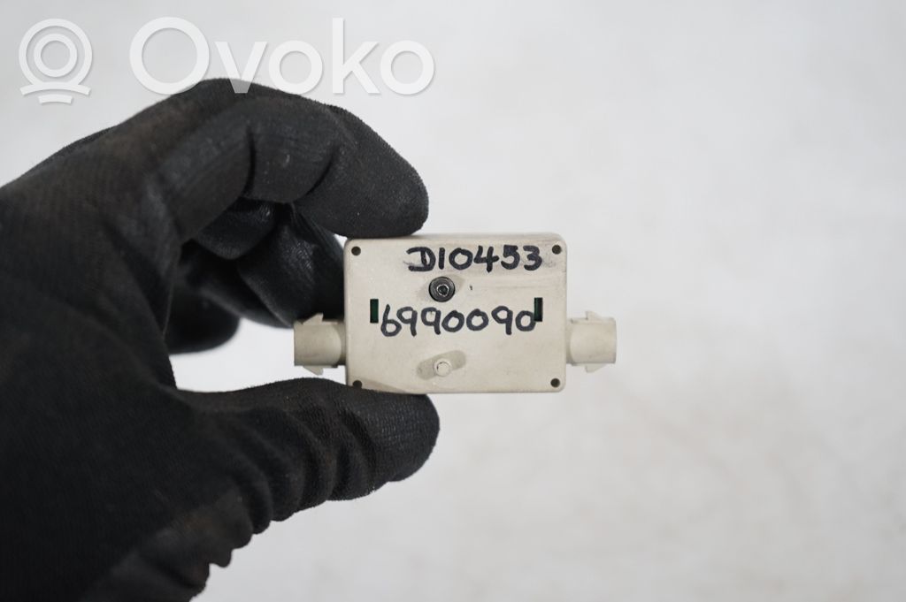 Aerial antenna amplifier (9)