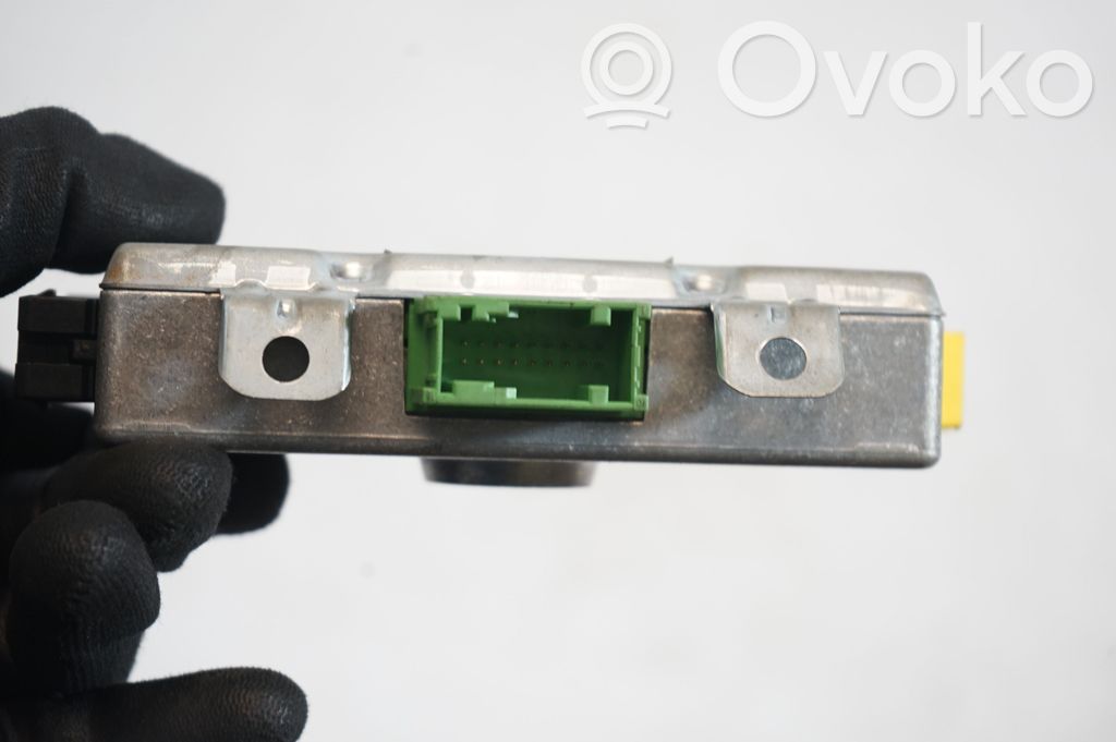 Airbag control unit/module (7)